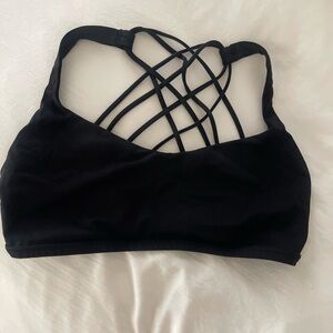 LULULEMON
Energy Luxtreme sports bra